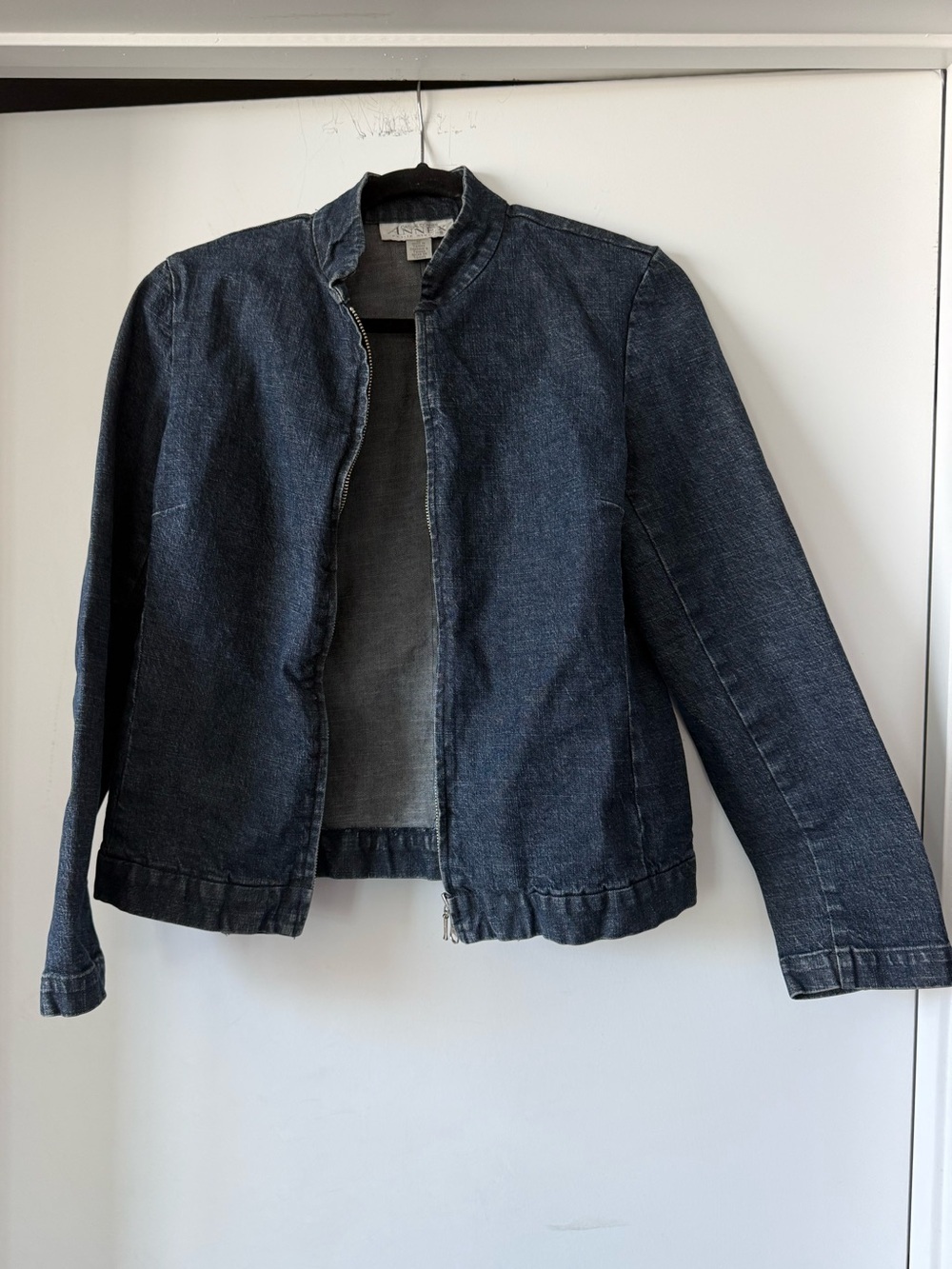 Women's Dark Denim Jacket